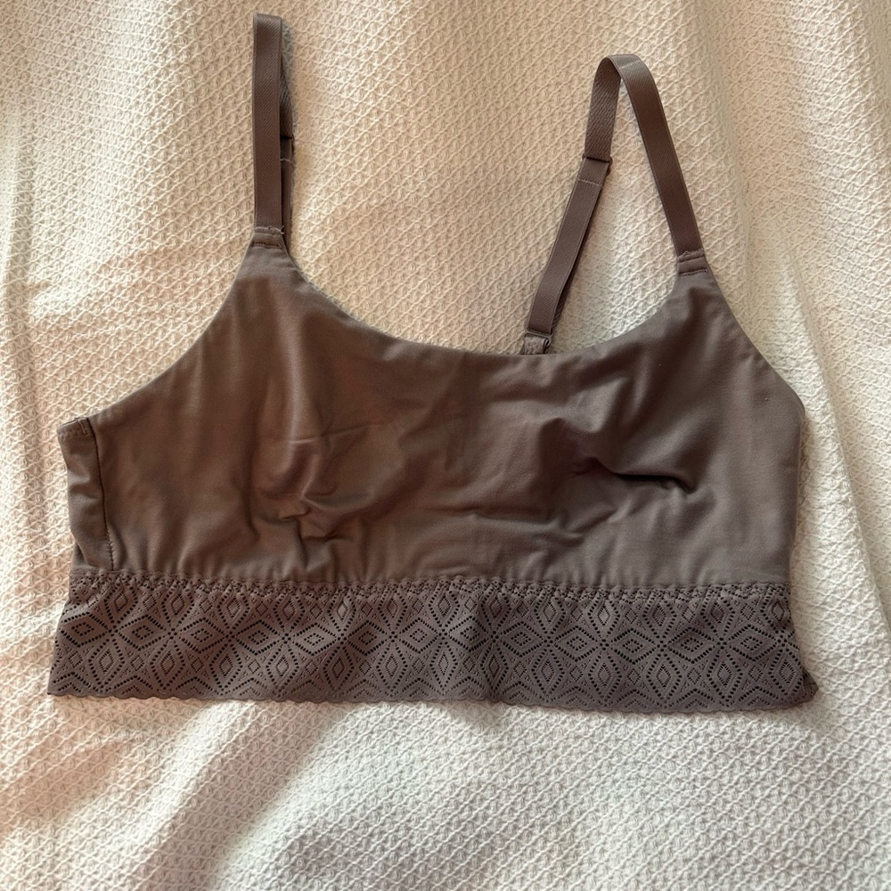 Cute, comfortable bralette.